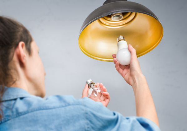Light Bulb Replacement in Powell